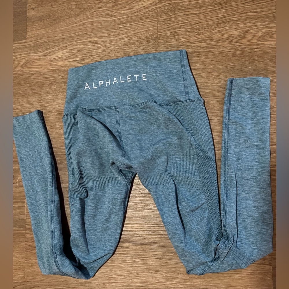 Alphalete leggings small
